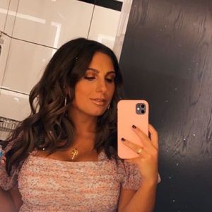 Meet your Posher, Caroline